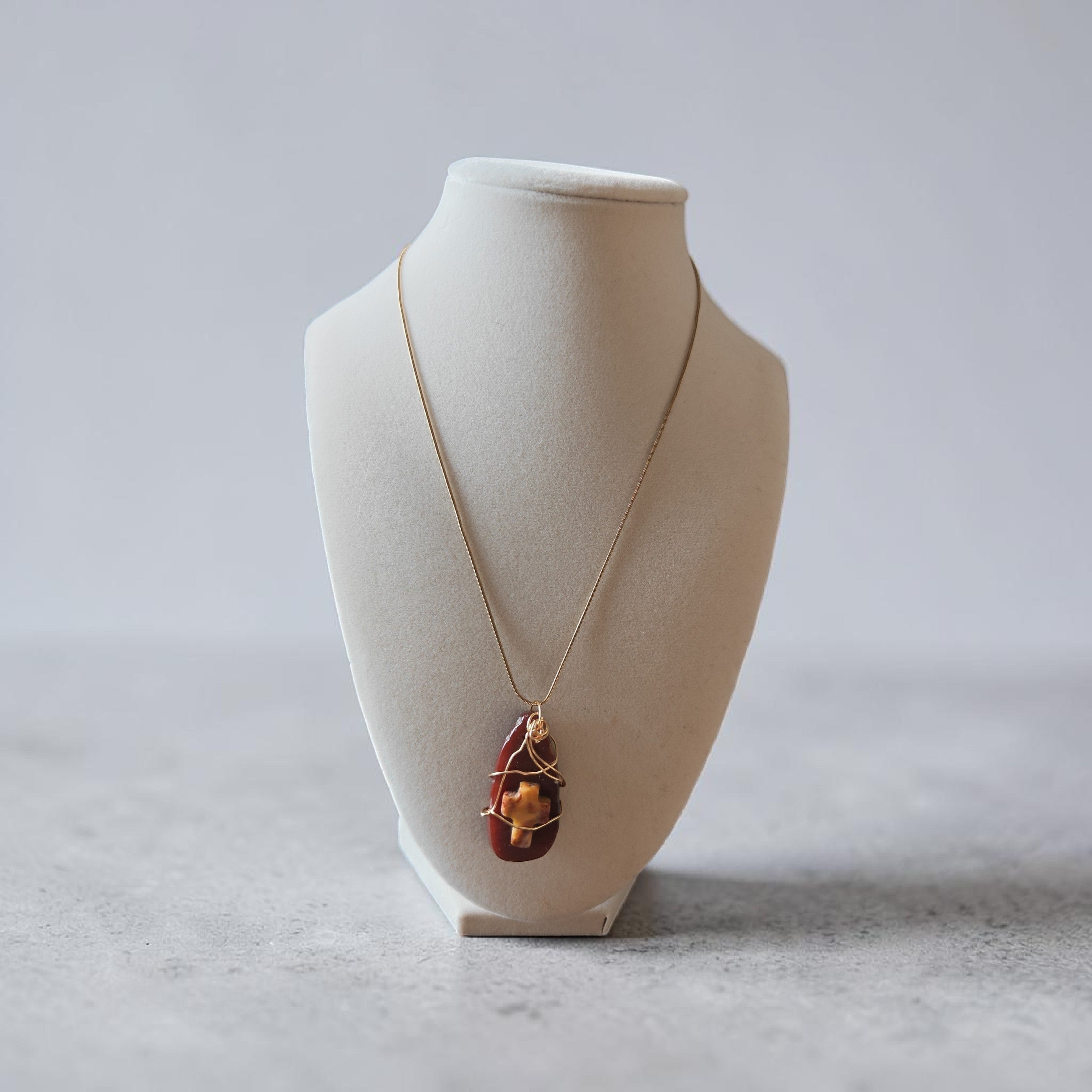 🌟 Gold Wire-Wrapped Burgundy Cross Stone Necklace