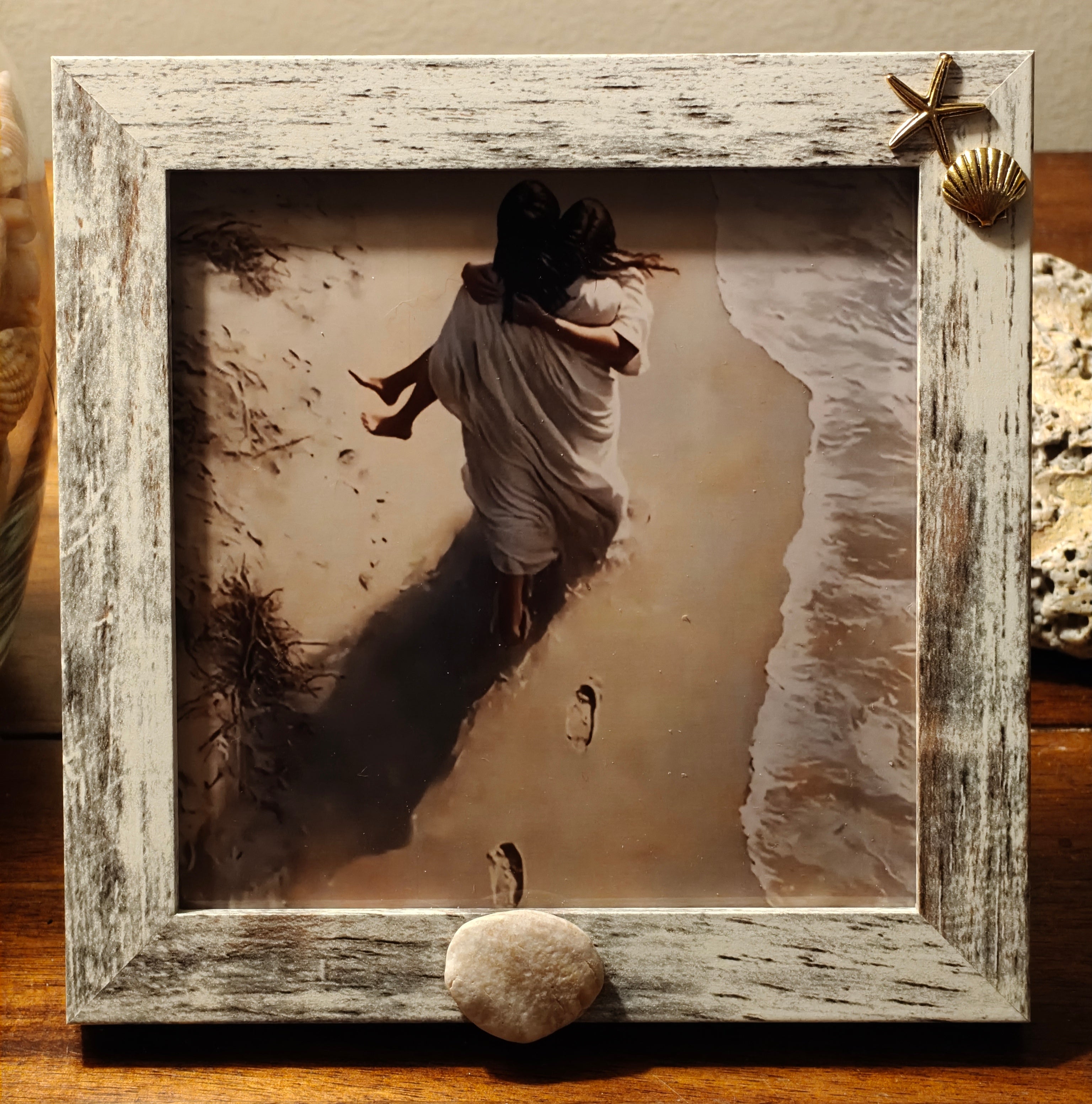 "Footprints" 5x5 Coastal Jesus Frame – Gold Seashell & Starfish Decor