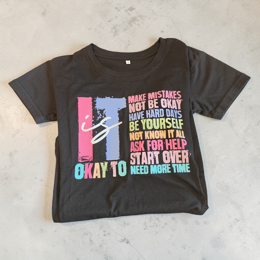 It's Okay to Make Mistakes" Women's Black Graphic Tee – Size Medi