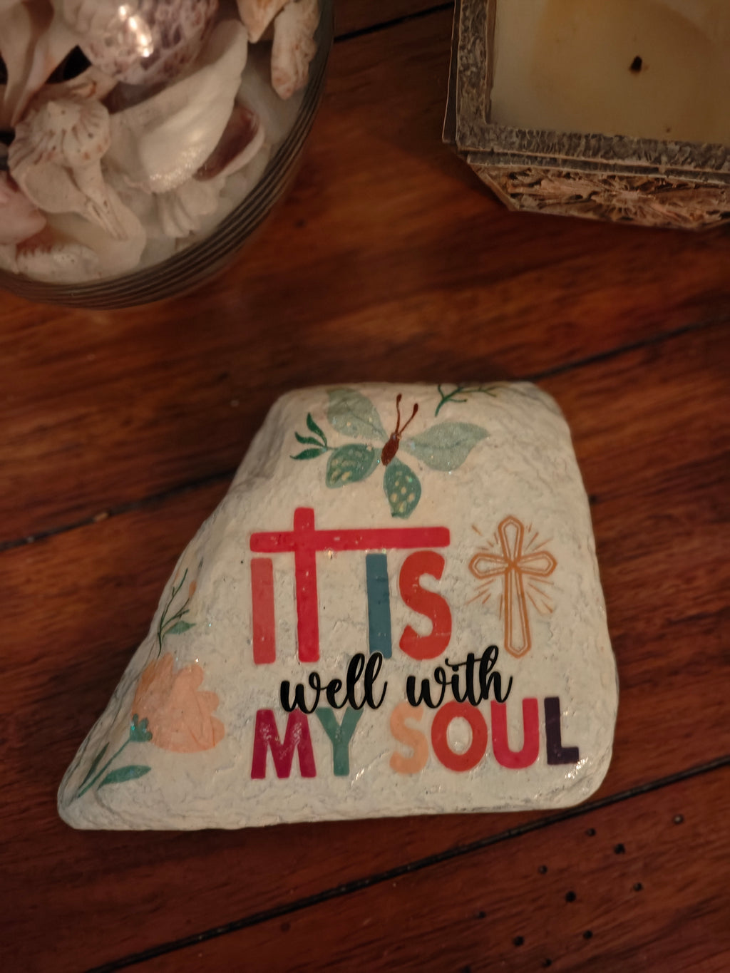 "It is well with my soul" off-white rustic decorative stone.