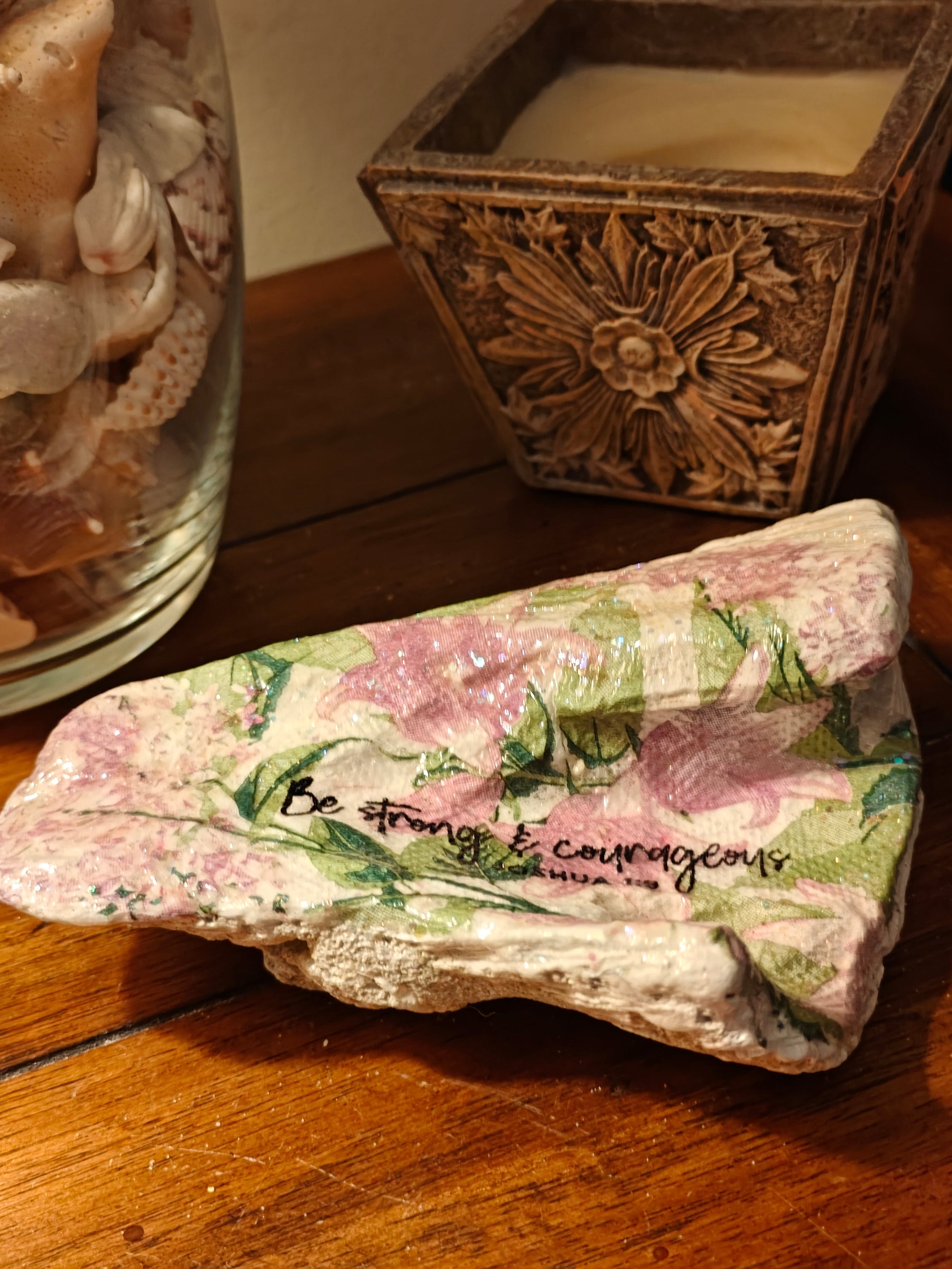Joshua 1:9 "Be Strong and Courageous" Hand-Decorated Shell – Purple Floral Shell – Christian Gift