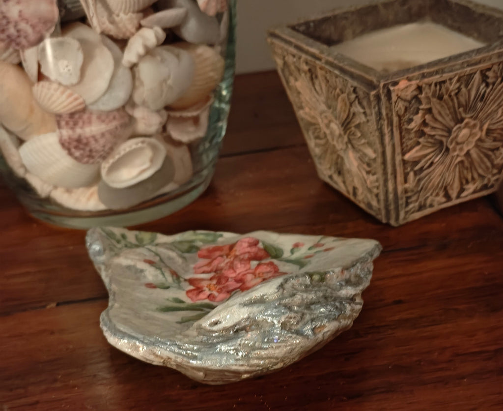 A Sweet Friendship Refreshes the Soul Decorative Shell
