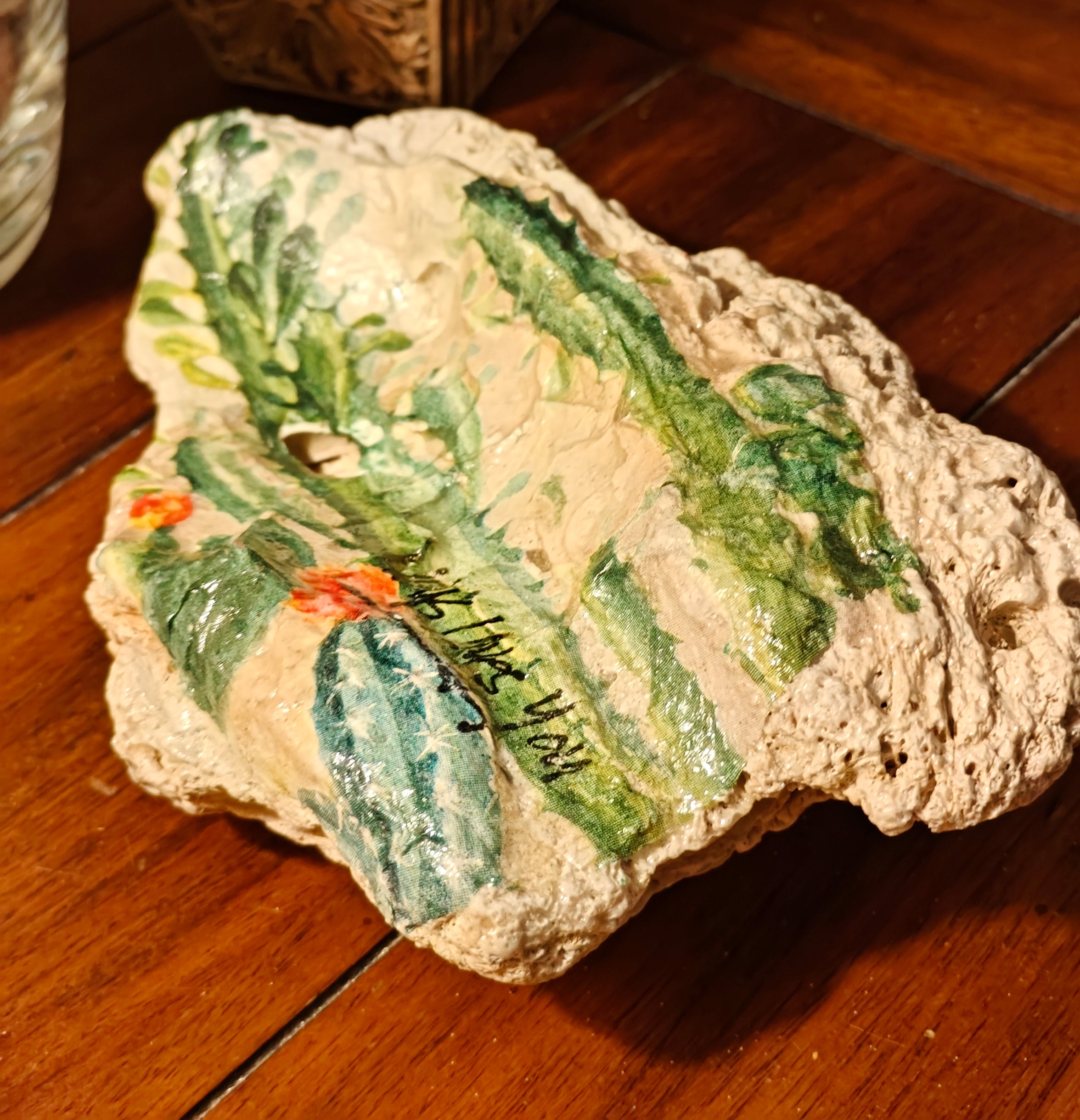 Jesus Loves You" Cactus Design Shell – Medium Hand-Decorated Desert Decor