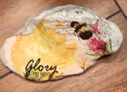 "Glory to God" Hand-Decorated Shell – Sun-Kissed Bumblebee & Yellow Flower