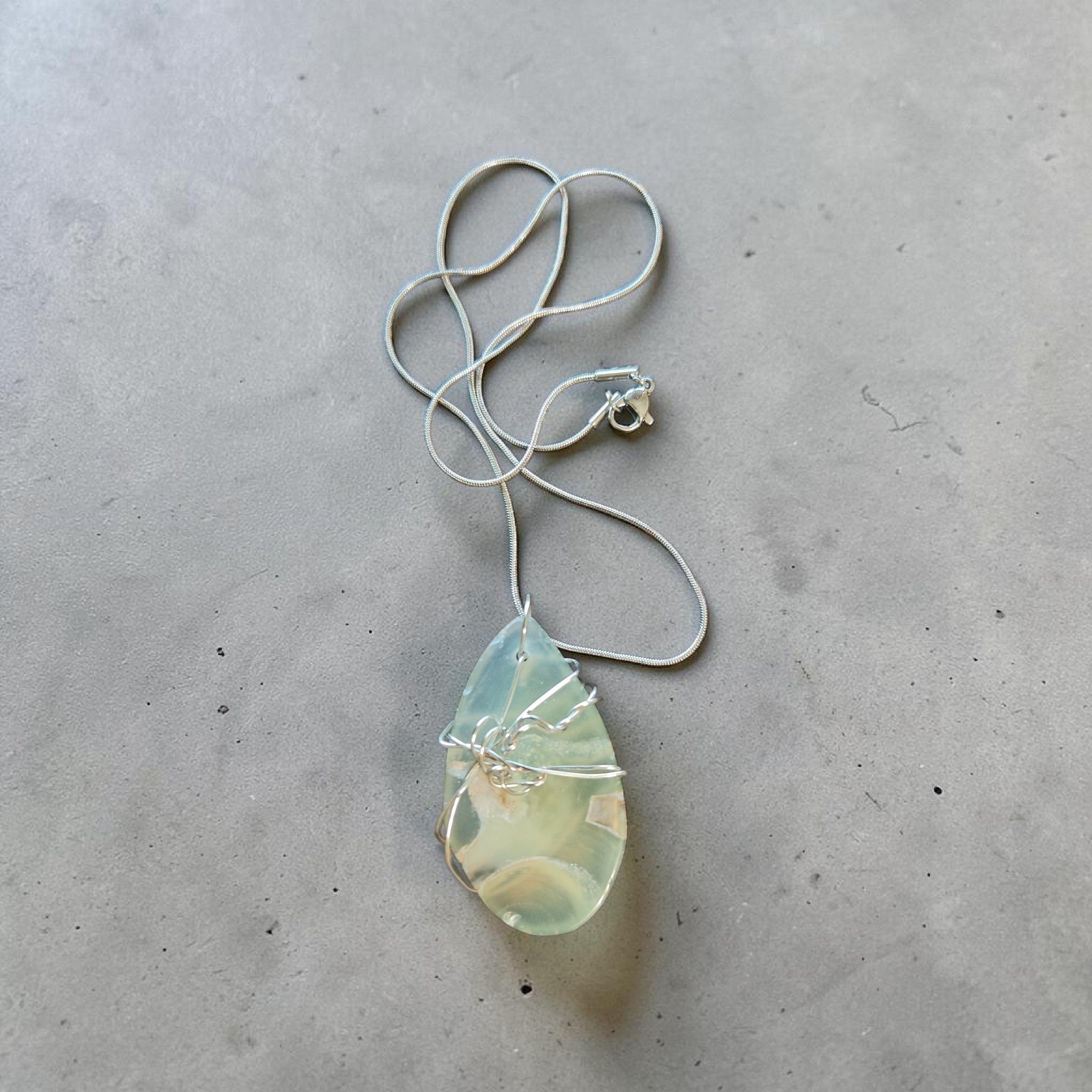 Faith-Inspired Hand-Wrapped Natural Stone Necklace – Earthy Green & Tan with 18" Stainless Steel Chain & Prayer Card