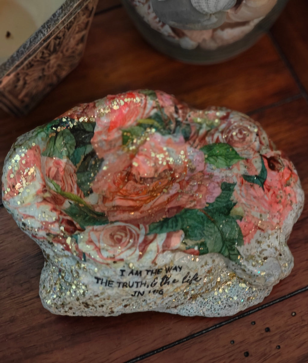 I Am the Way" Bright Floral Shell – Medium Hand-Decorated Scripture Decor