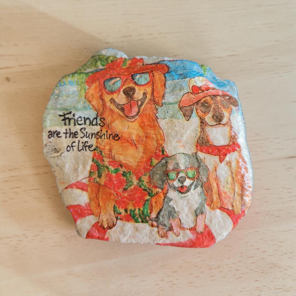 "Friends are the Sunshine" Beach Dogs Stone – Whimsical Hand Decorated Coastal Decor