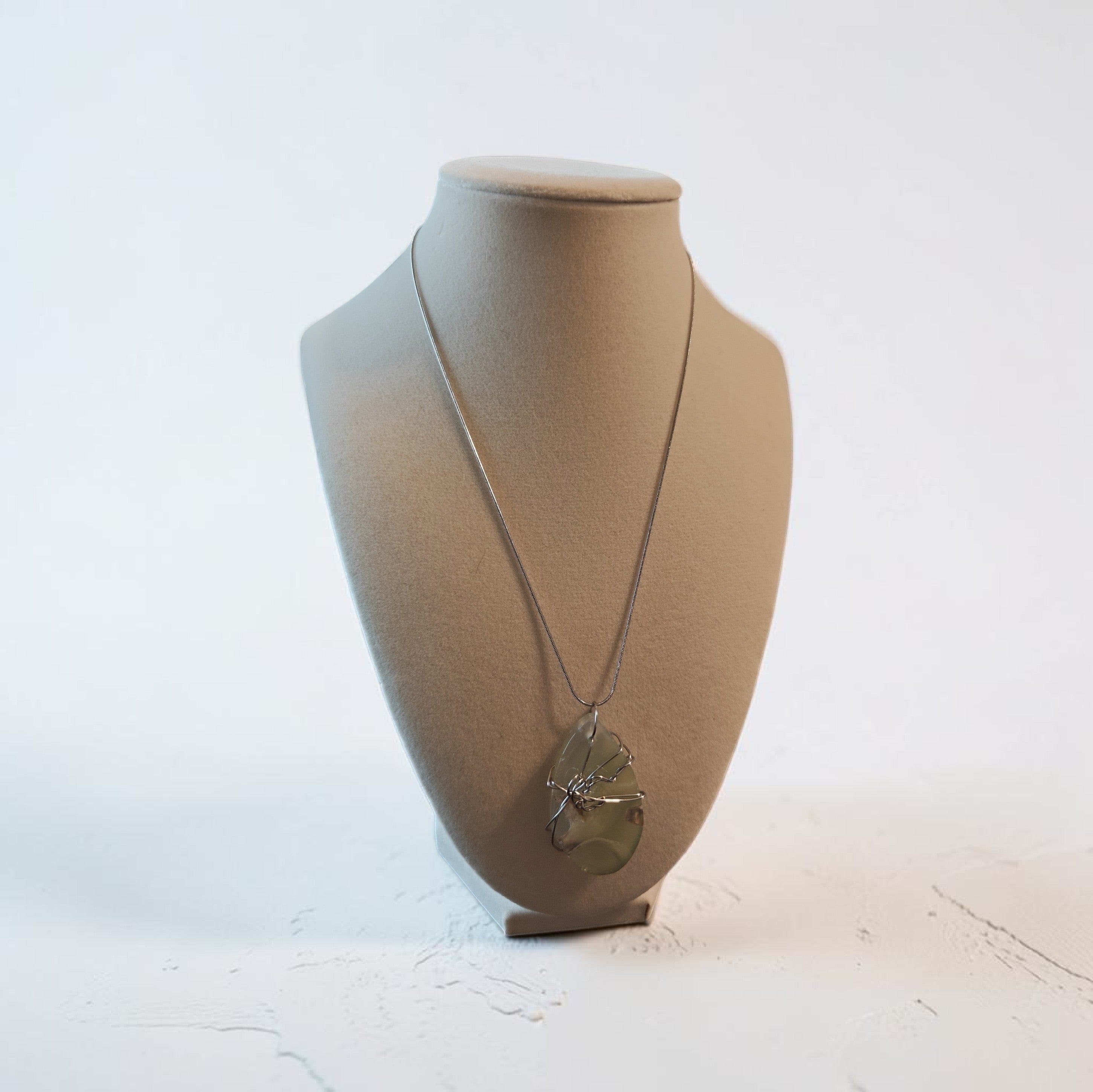 Faith-Inspired Hand-Wrapped Natural Stone Necklace – Earthy Green & Tan with 18" Stainless Steel Chain & Prayer Card