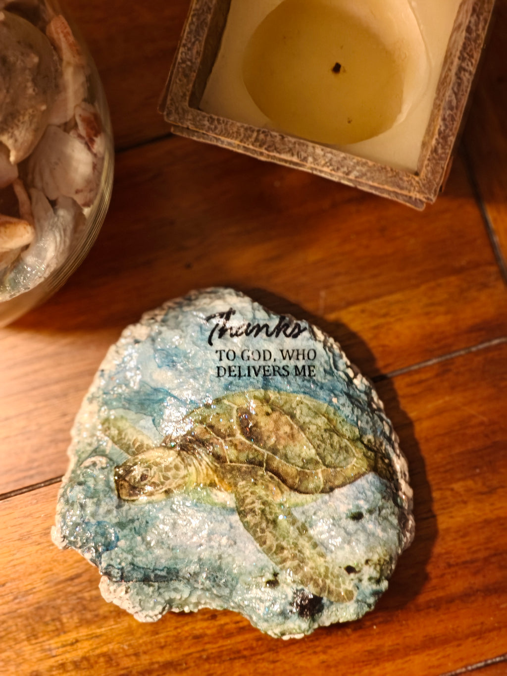 Thanks to God who delivers me sea turtle shell