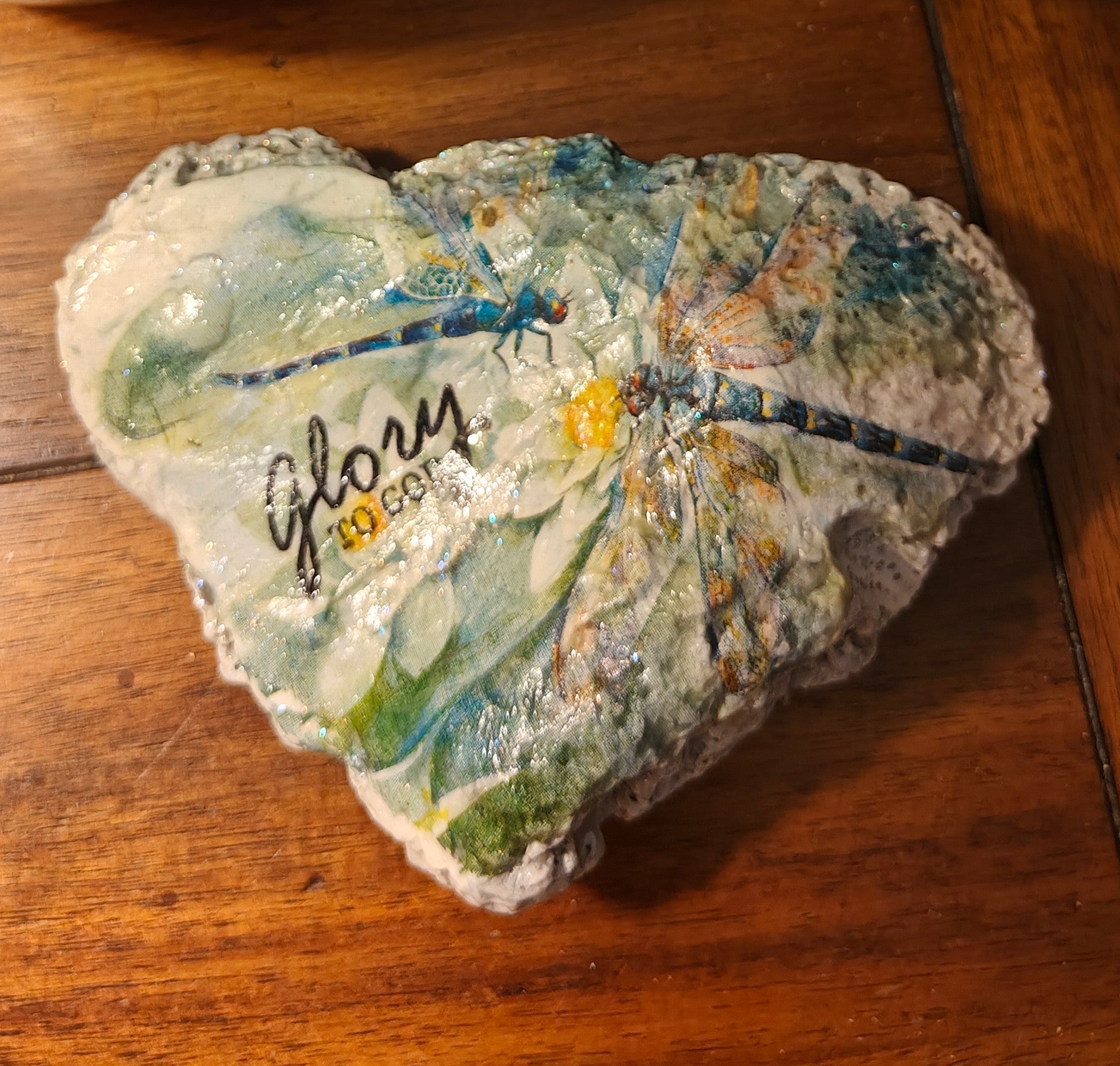 Beautiful Glory to God firefly shell